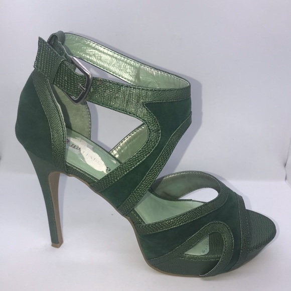 Peep toe heels - Picture 2 of 7